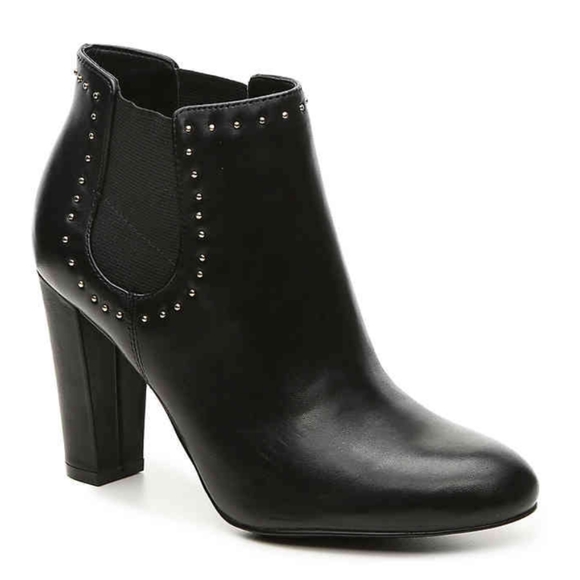 Lauren Ralph Lauren Shoes - Lauren by Ralph Lauren Vivianne Chelsea ankle Boots black studded EUC NEAR NEW 9